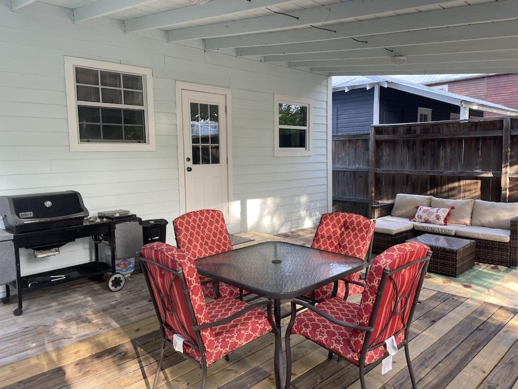 Updated Red Door Revival In Downtown Saint Augustine Esterno foto
